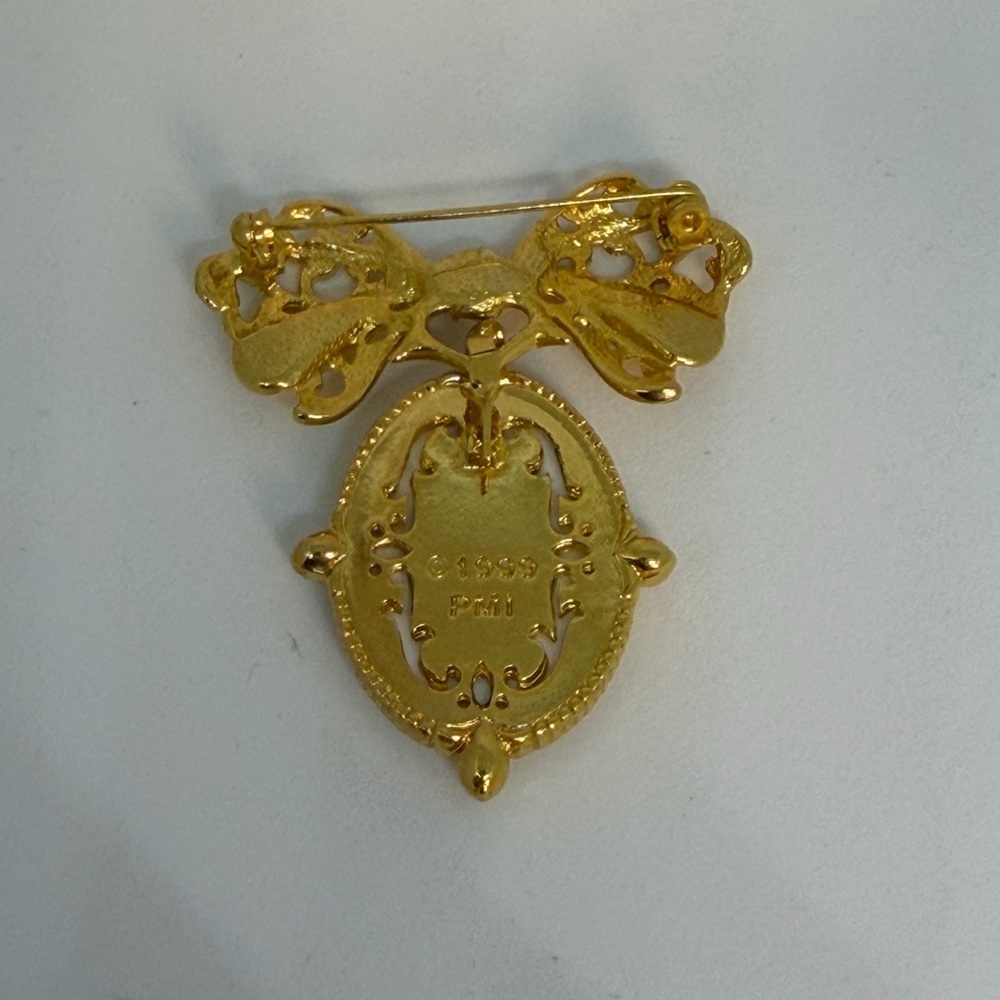 Vintage Precious Moments 1999 “May Your Happiness Blossom” Gold Tone Bow Brooch - Picture 5 of 5